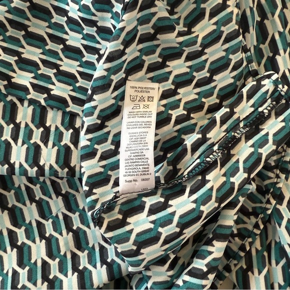 Dunnes Geometric Patterned Blouse - Picture 5 of 6